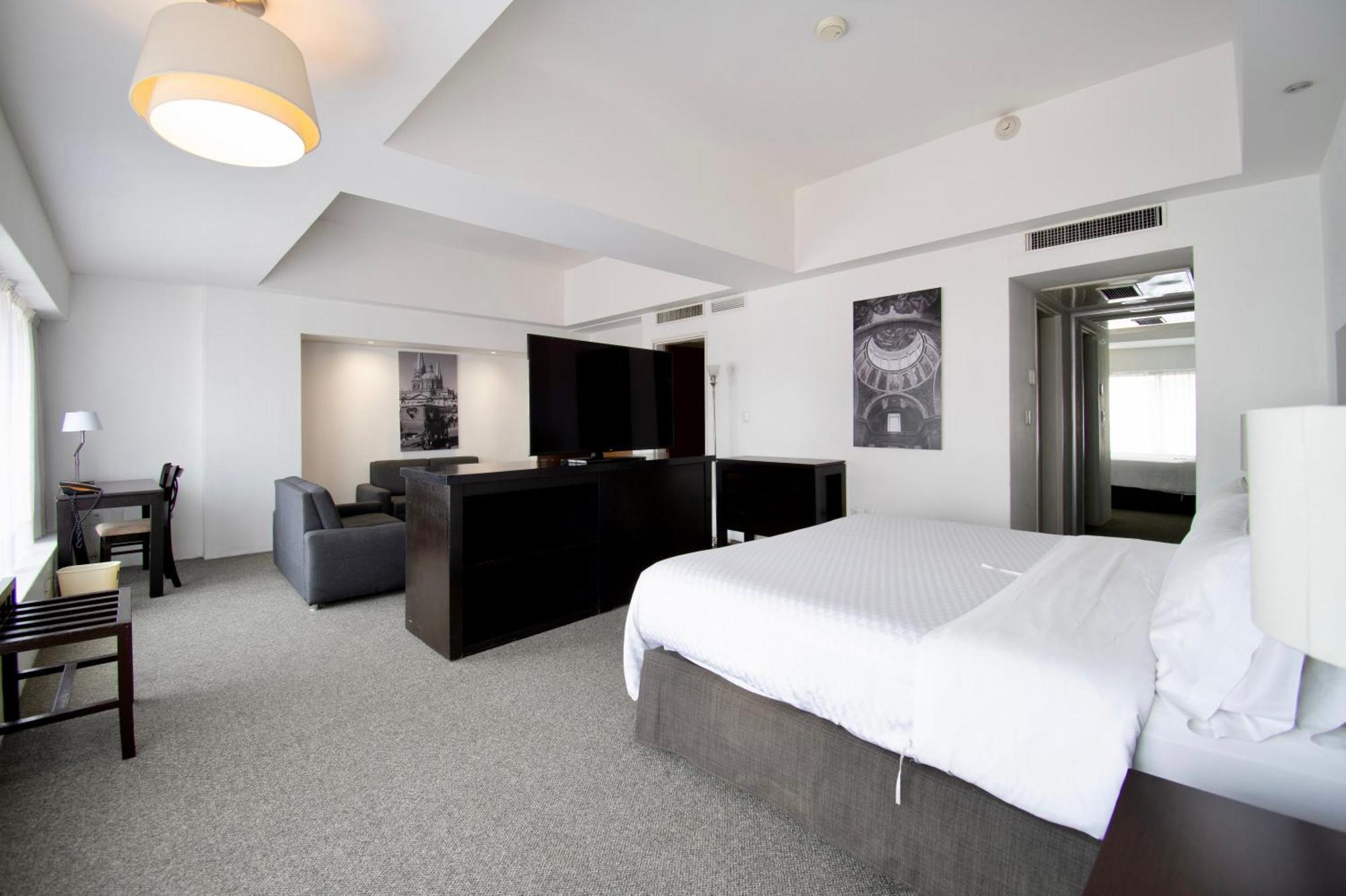 Hotel Plaza Genova Centro Guadalajara Extérieur photo