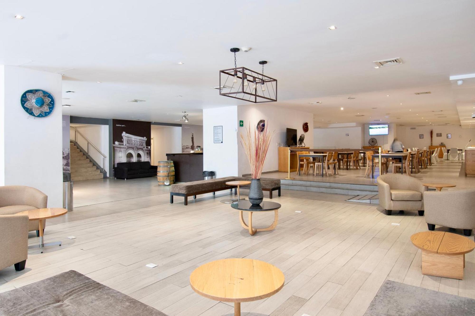 Hotel Plaza Genova Centro Guadalajara Extérieur photo
