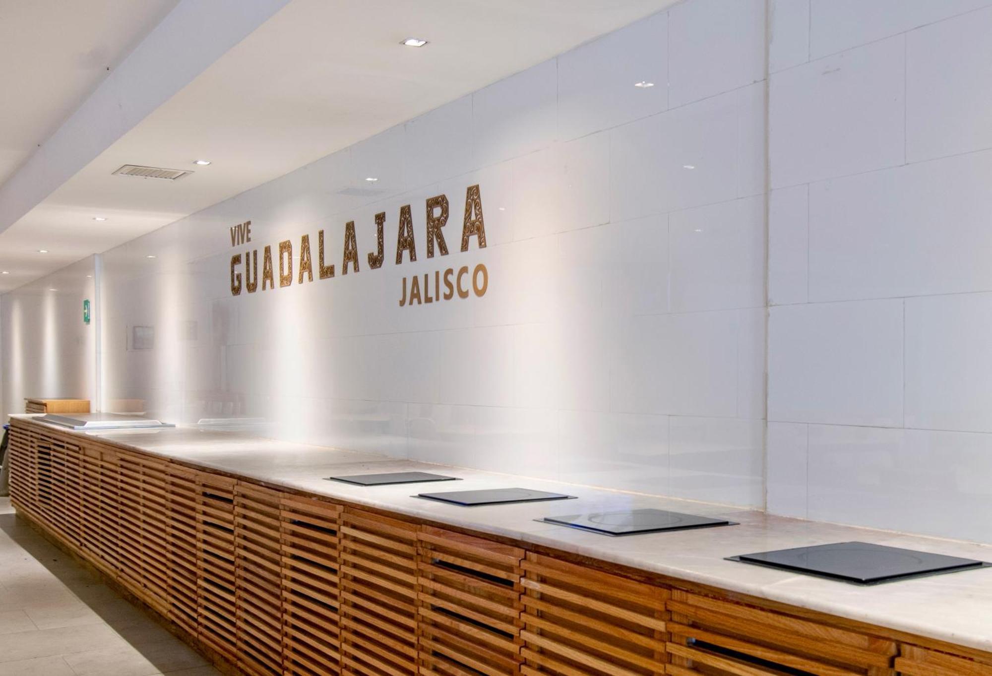 Hotel Plaza Genova Centro Guadalajara Extérieur photo
